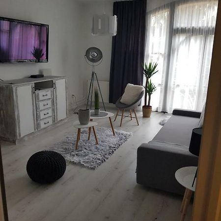 Downtown'S Pearl Apartment เปตช์ ภายนอก รูปภาพ