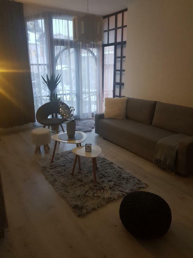 Downtown'S Pearl Apartment เปตช์ ภายนอก รูปภาพ